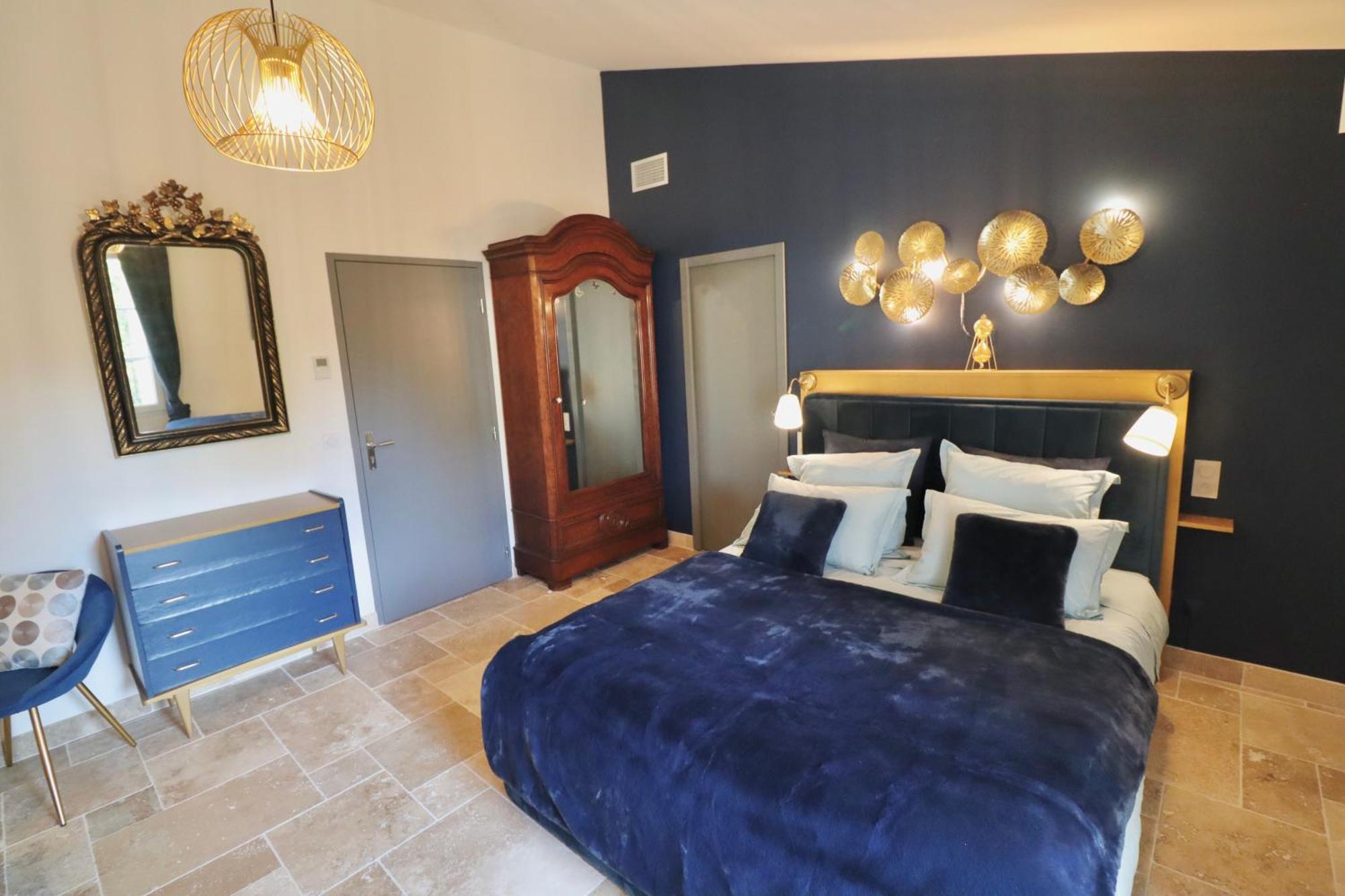 Chambres D'Hotes Avec Jacuzzi Et Piscine Au Mas De Cadoule Saint-Just  Habitación foto